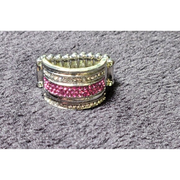 Paparazzi Ring Collection Top Dollar Drama in Pink and Silver. Sz One Size - Picture 1 of 4